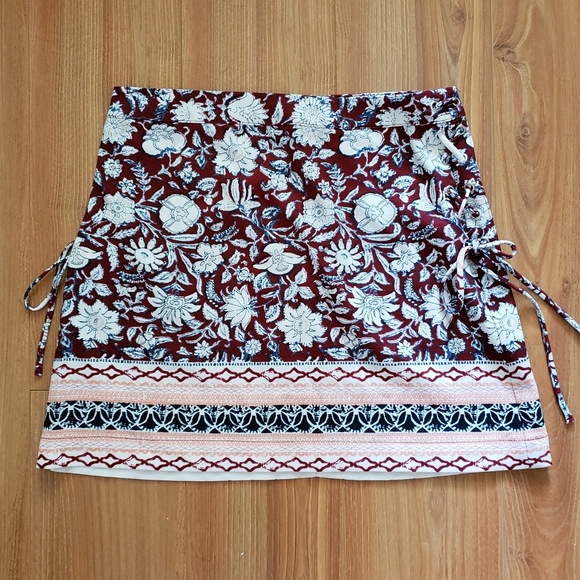 Abercrombie & Fitch Dresses & Skirts - Abercrombie & Fitch lace sides floral mini skirt 4